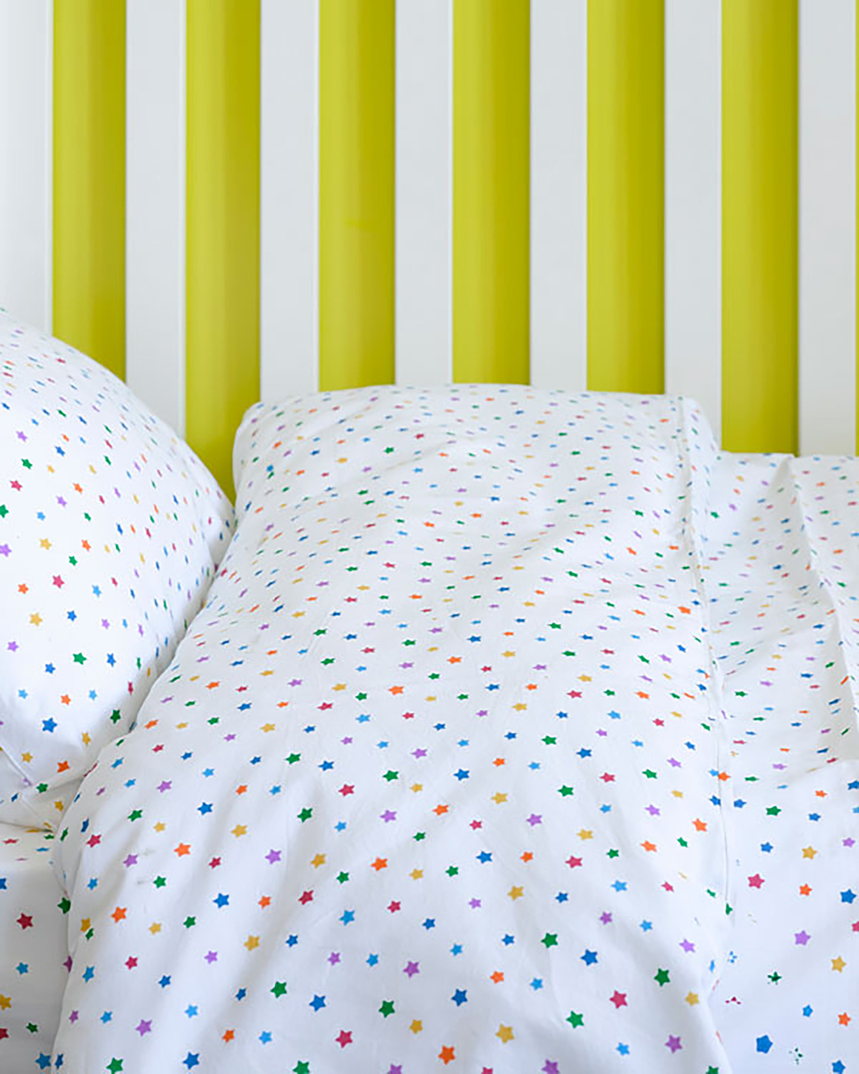 Multicolour star toddler cot bed duvet set