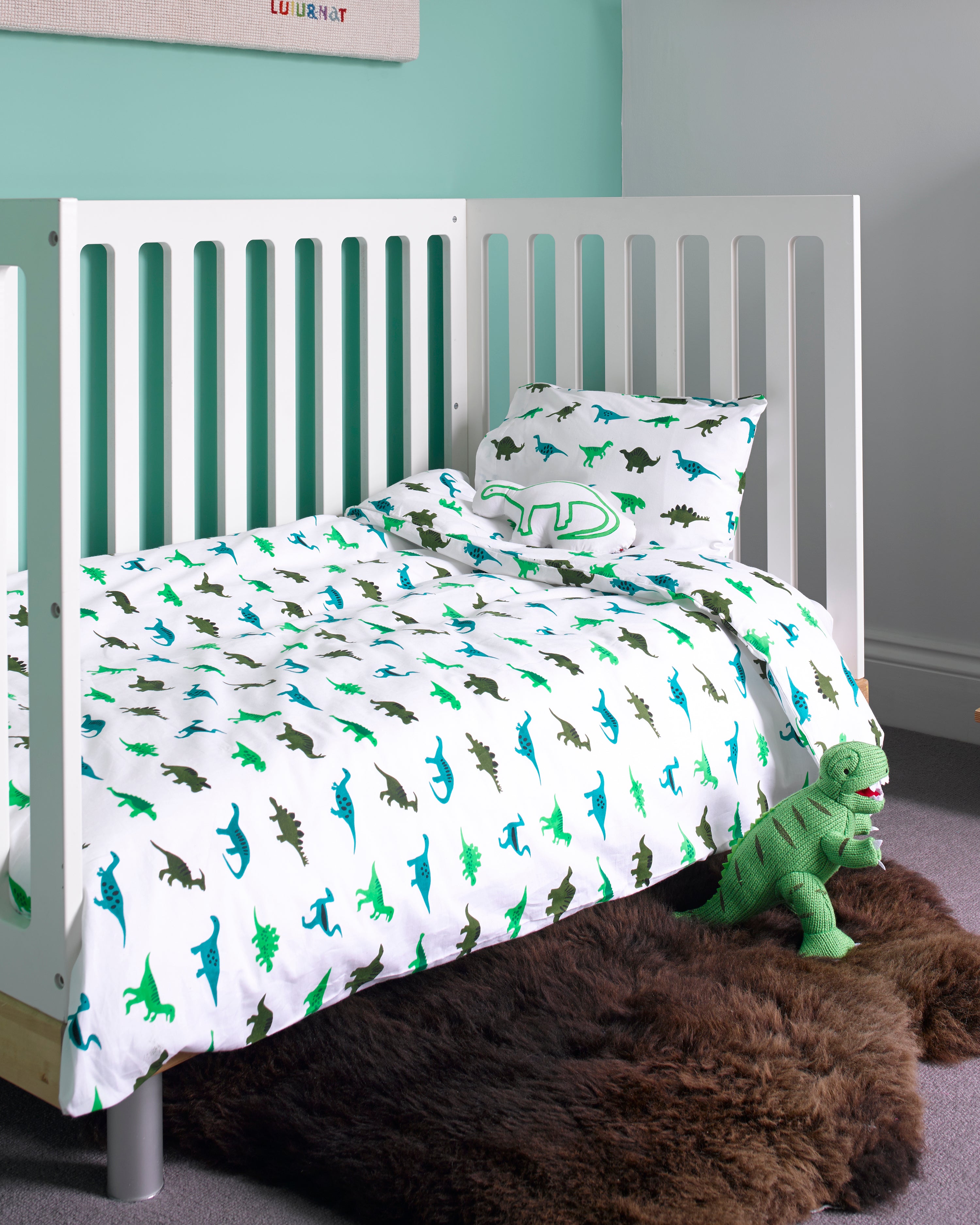 Dinosaurs toddler cot bed duvet set