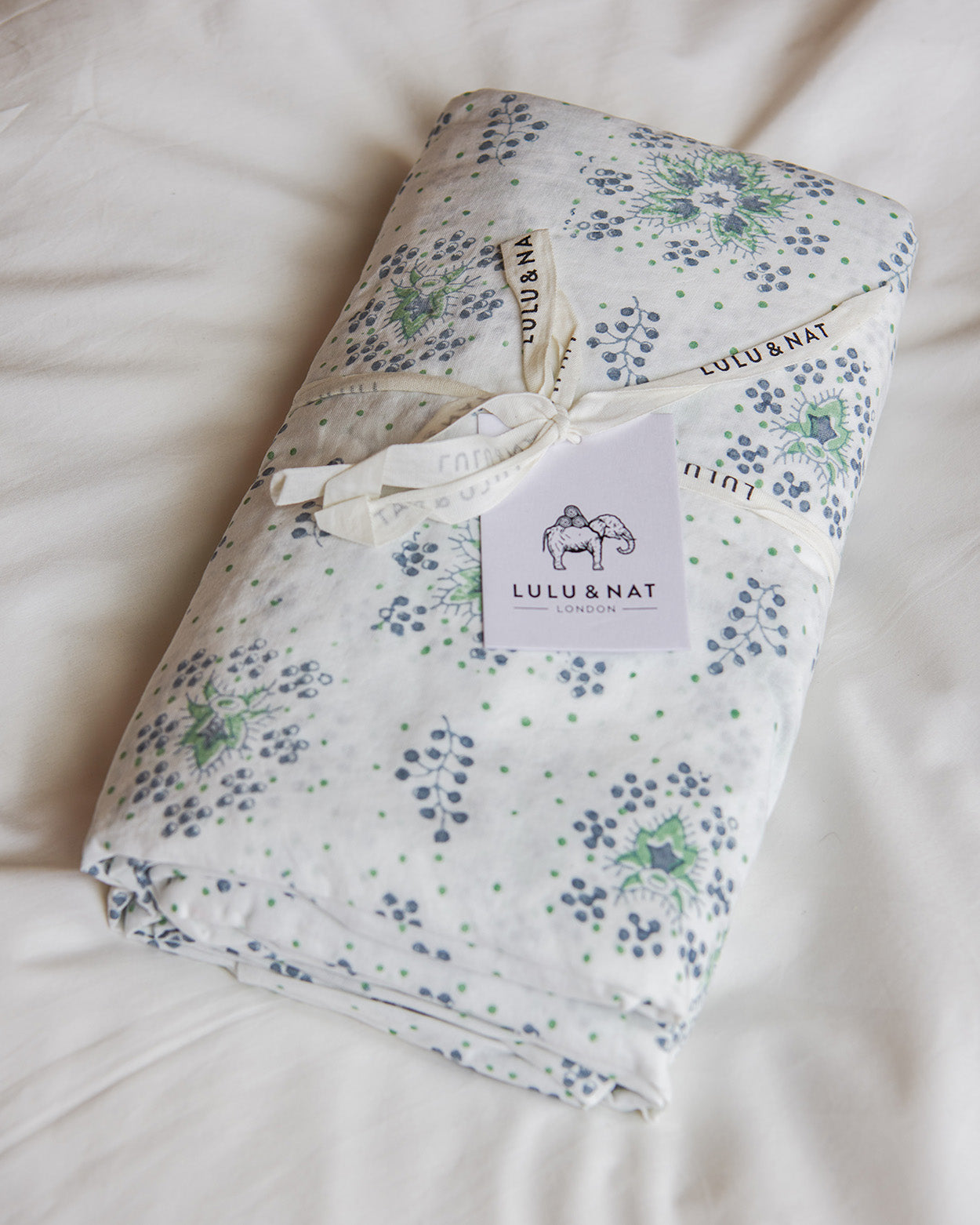 Vintage Blue/Green/Grey leaf fitted sheet