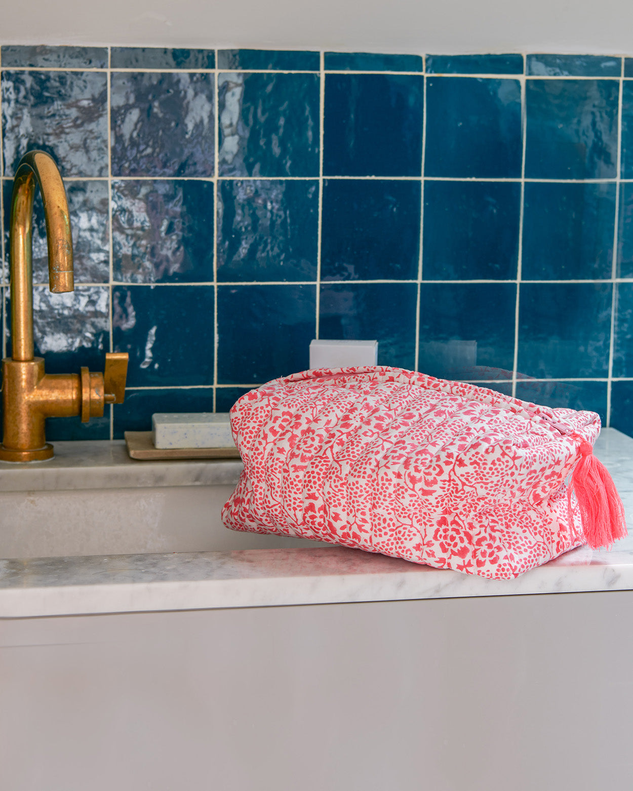 Provence Floral Wash bag