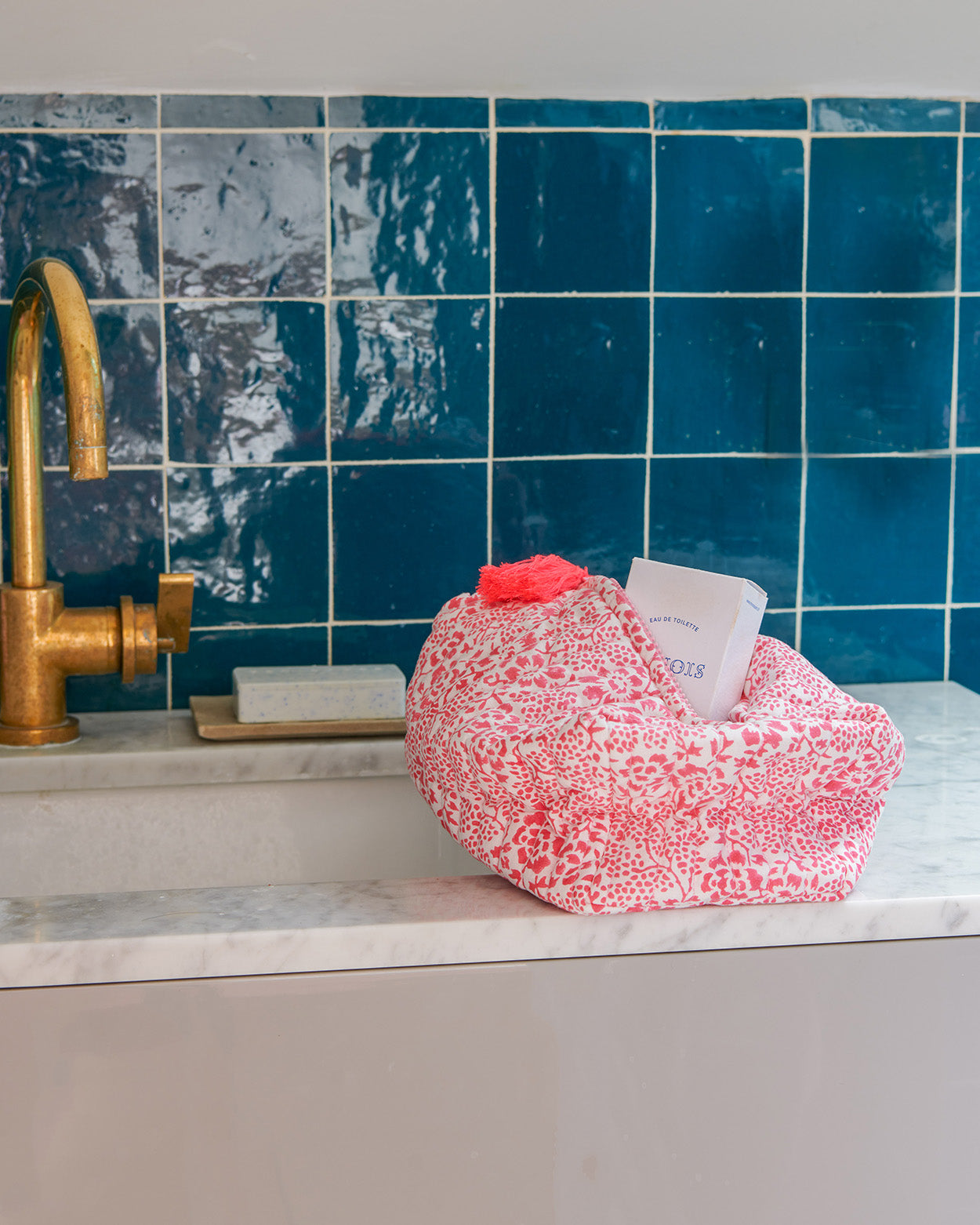 Provence Floral Wash bag