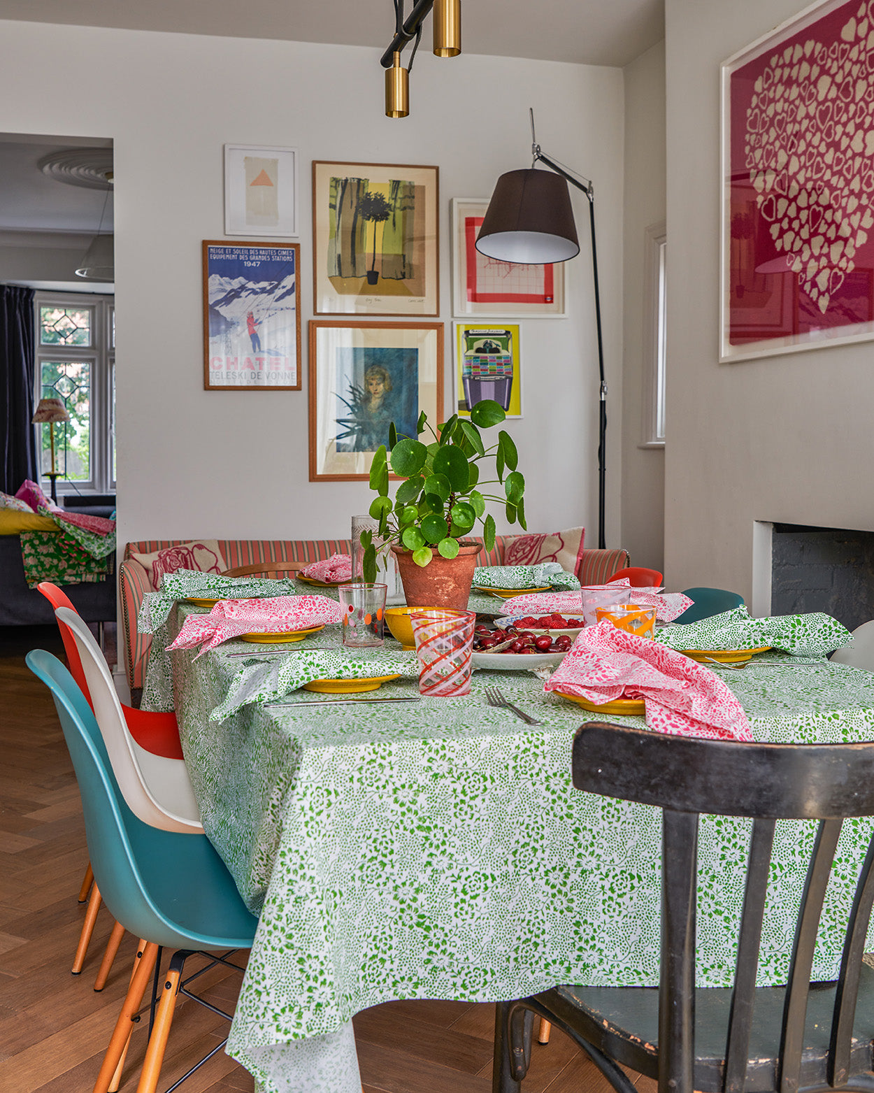 Green Provence floral table cloth