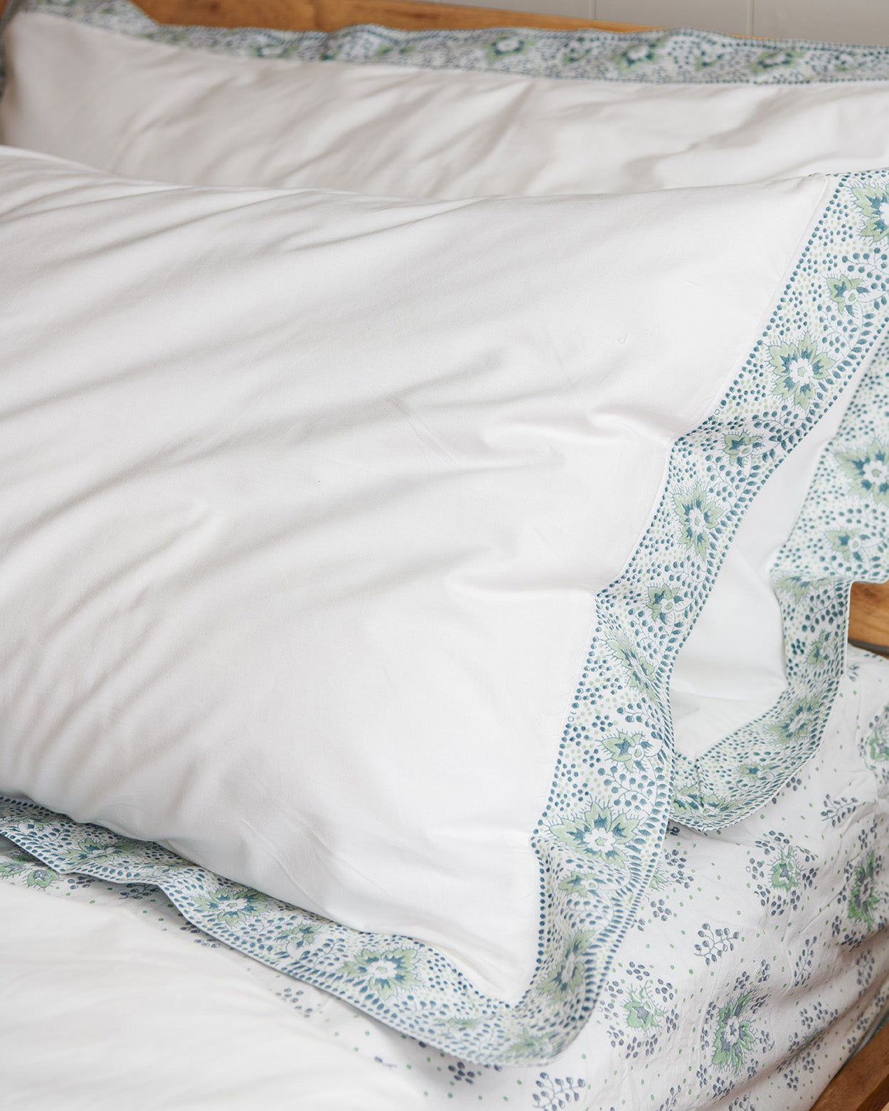 Vintage Blue/ Green/Grey Leaf & Dot bordered set of 2 pillowcases