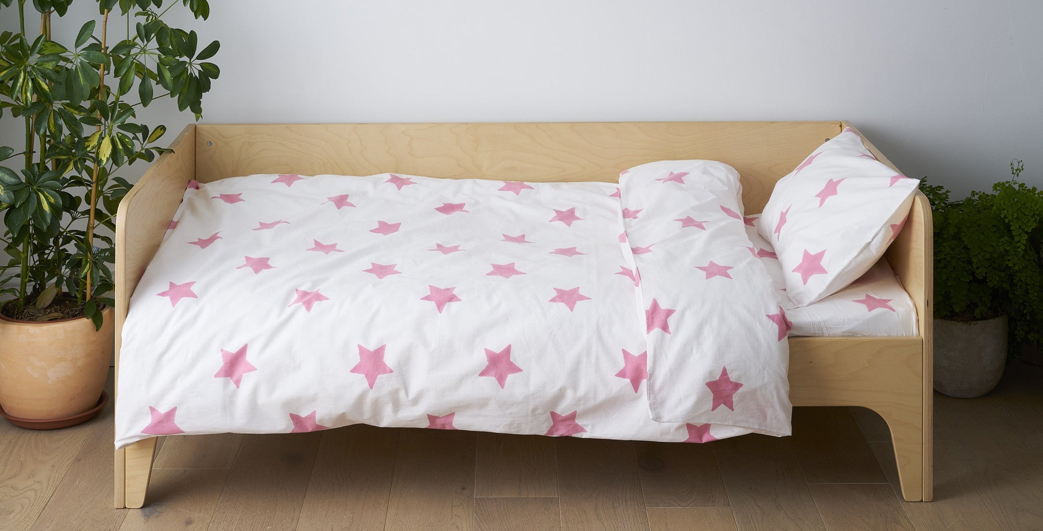 Pastel Pink Star toddler cot bed duvet set