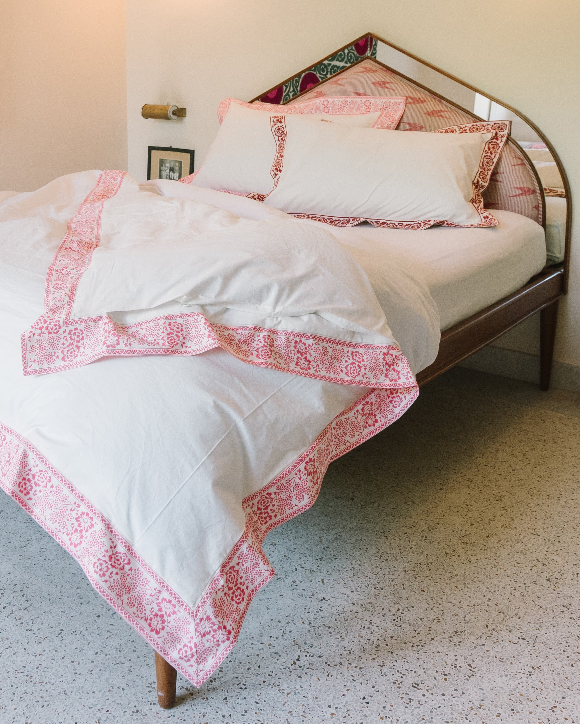 Red Rose bordered set of 2 pillowcases