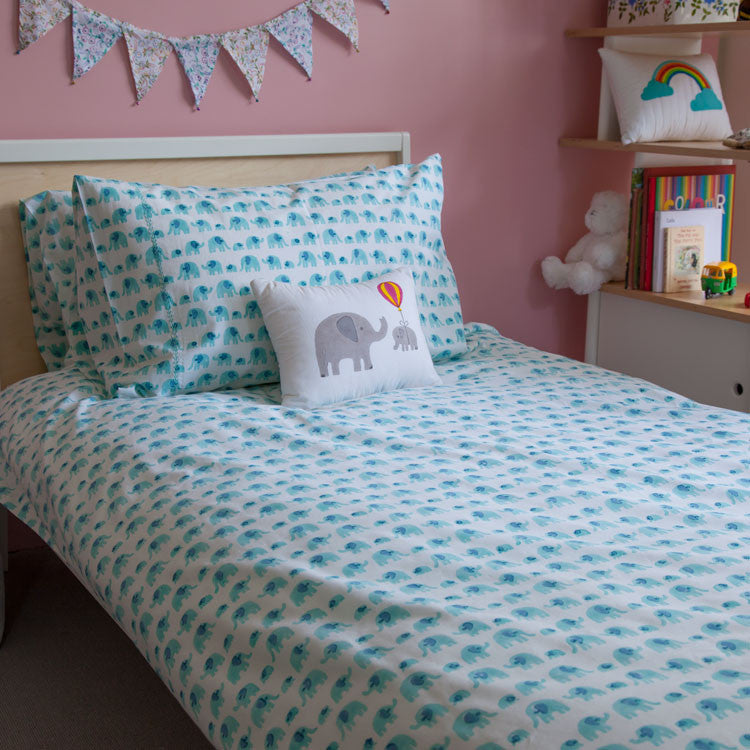 Turquoise elephant single duvet cover