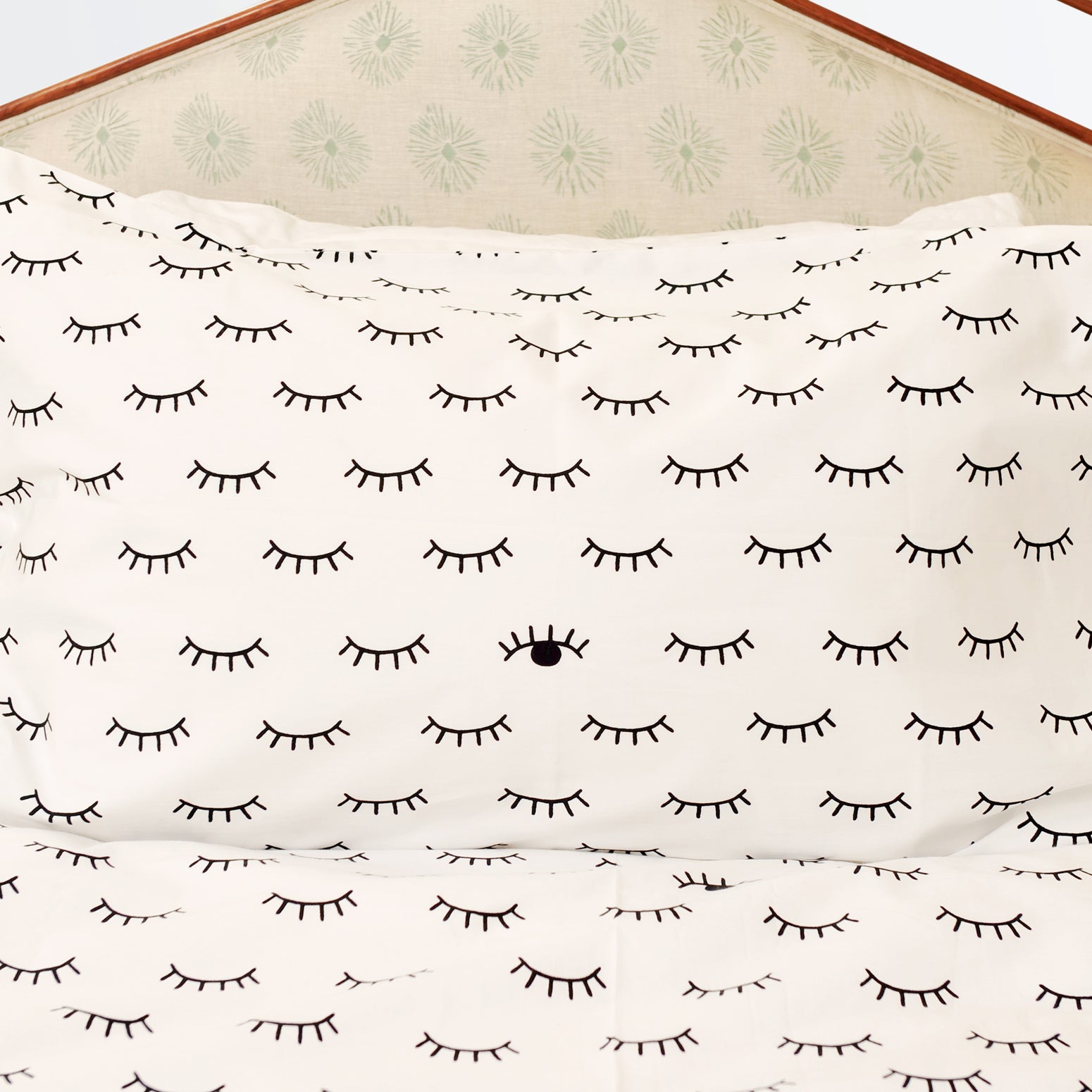 Sleepy wink bedding set
