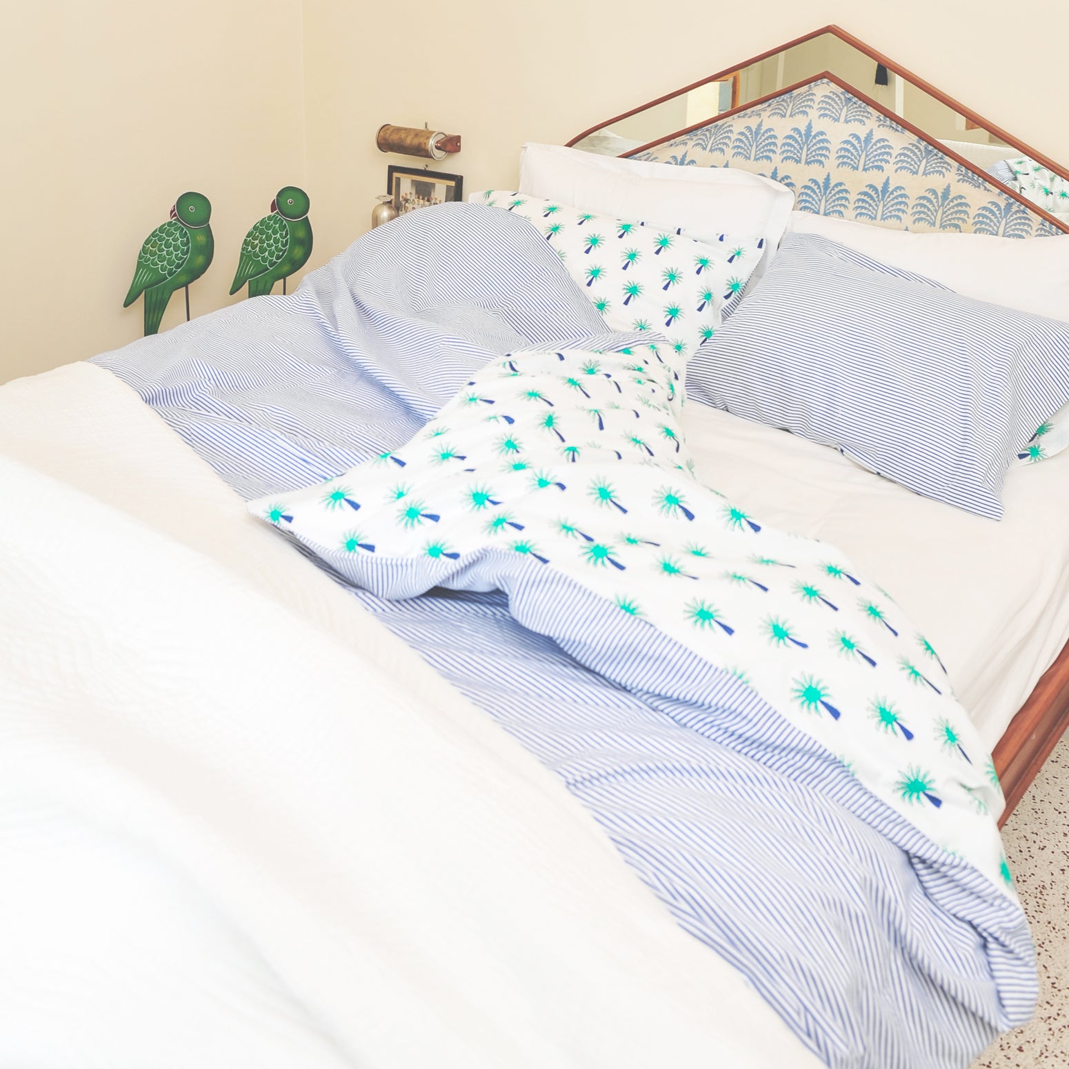Turquoise palm tree duvet cover