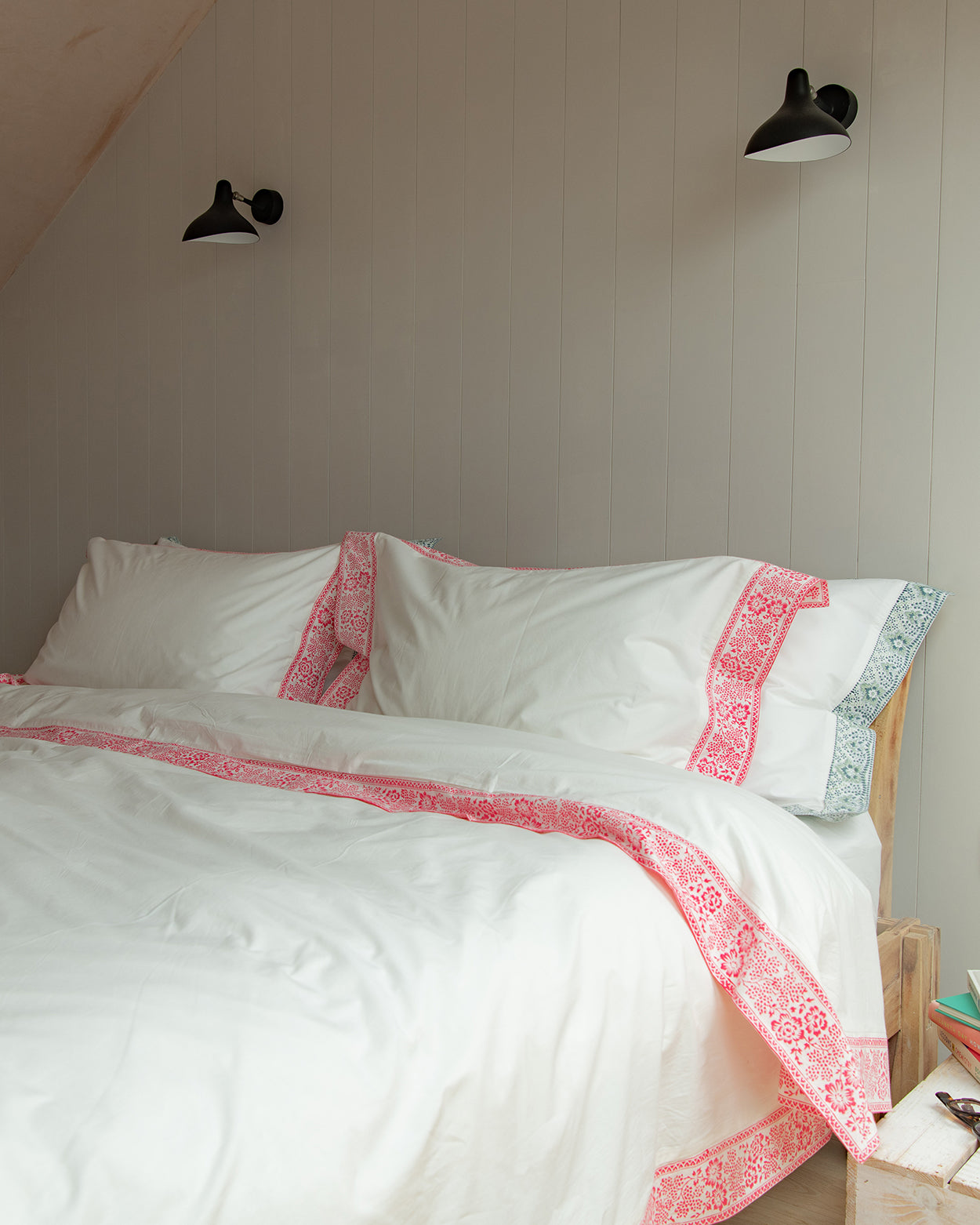 Pink Provence floral bordered duvet cover