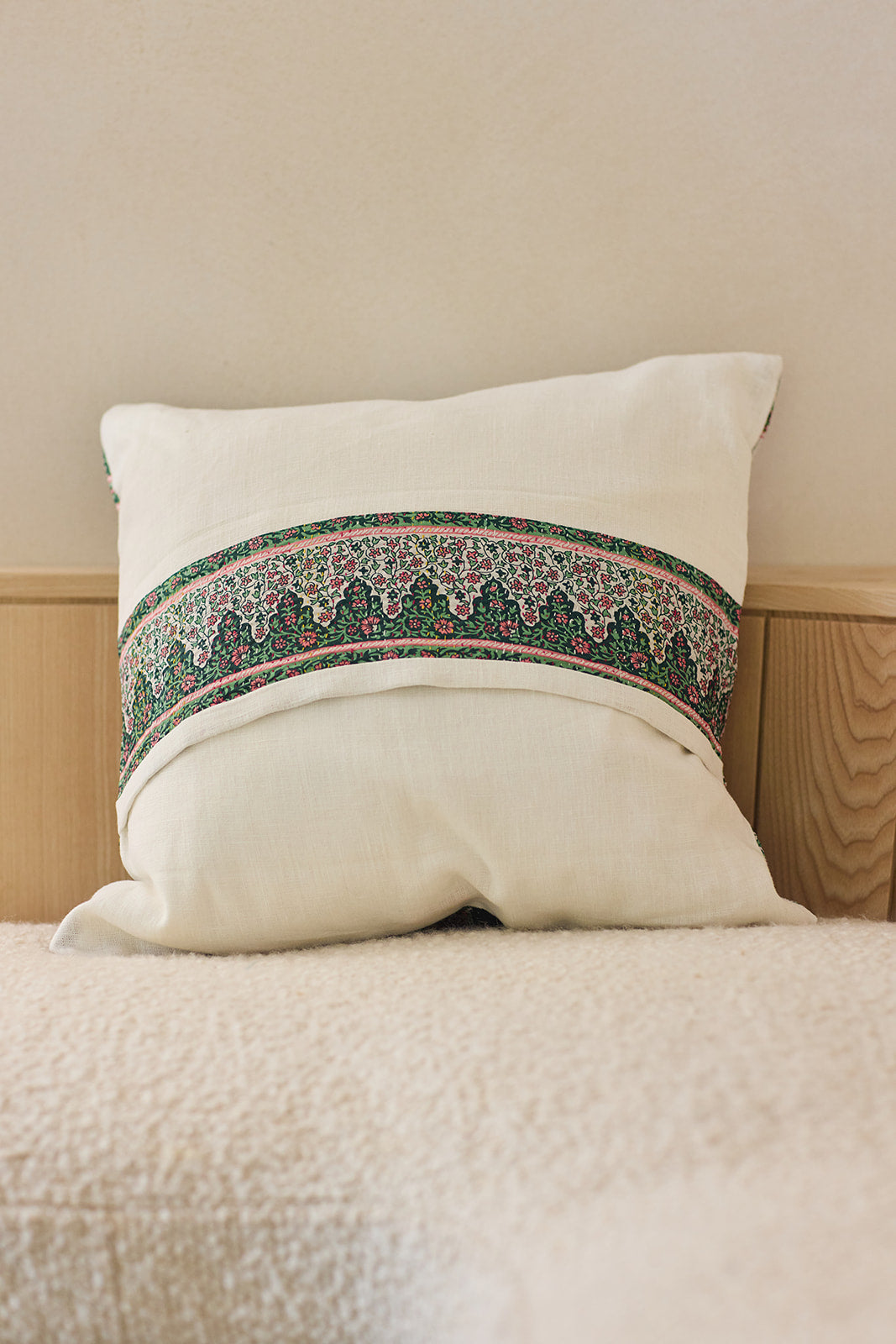 Kantha Silk/Linen Cushion