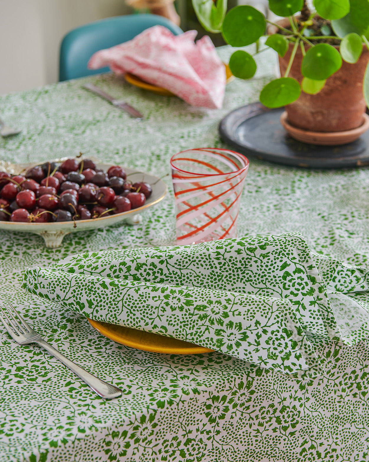 Green Provence floral Napkins - set of 6
