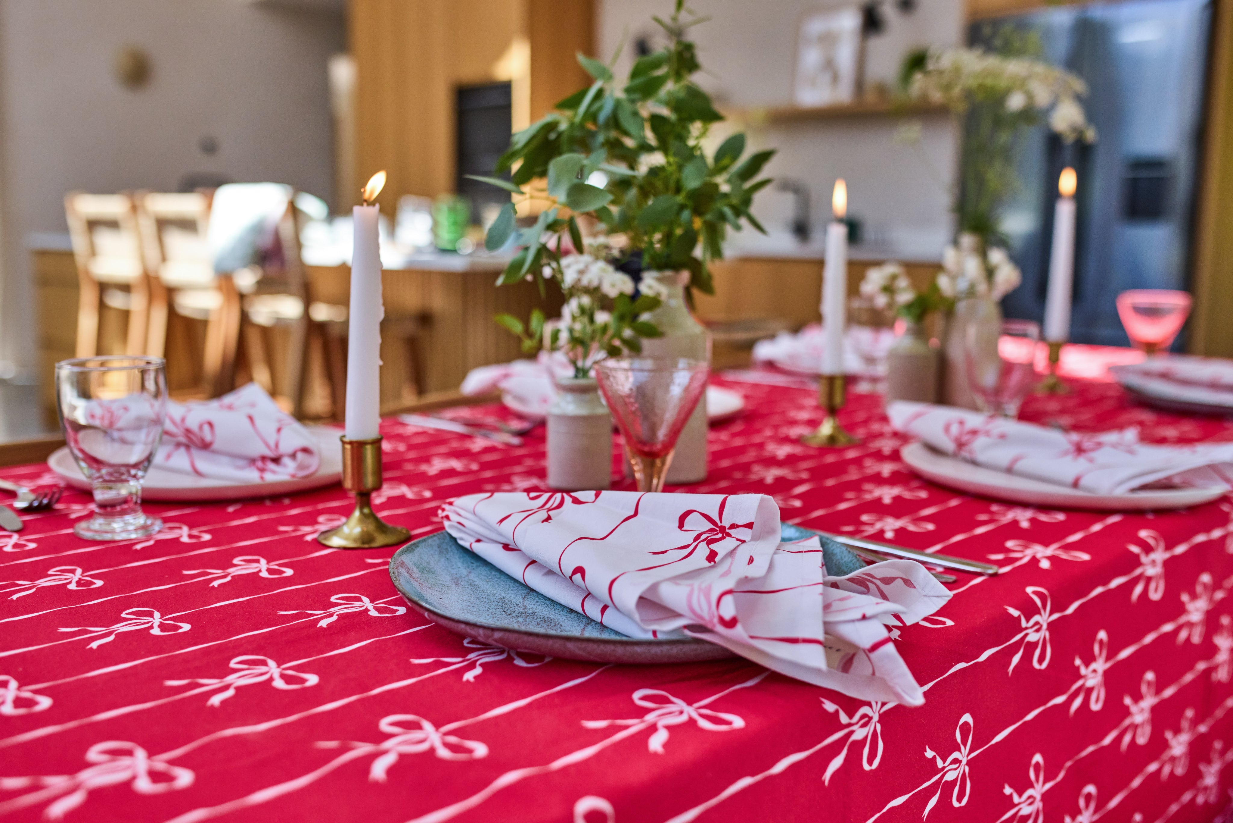 Red Bow Stripe Tablecloth