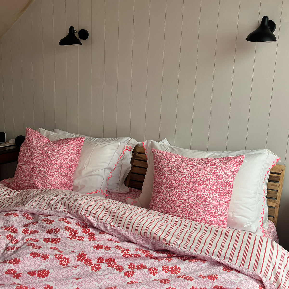 Provence Floral Linen Cushion -  Pink