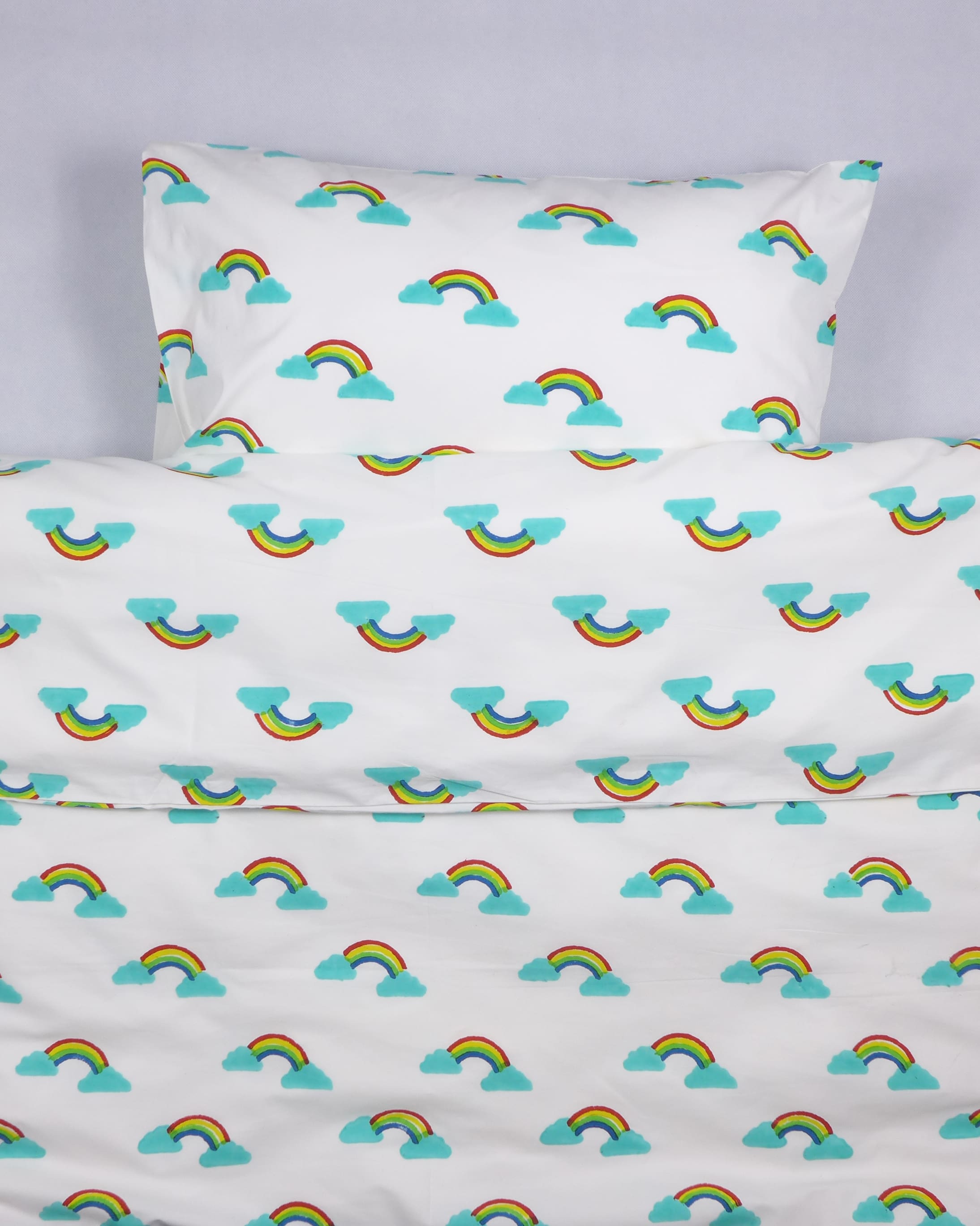Rainbow toddler cot bed duvet set