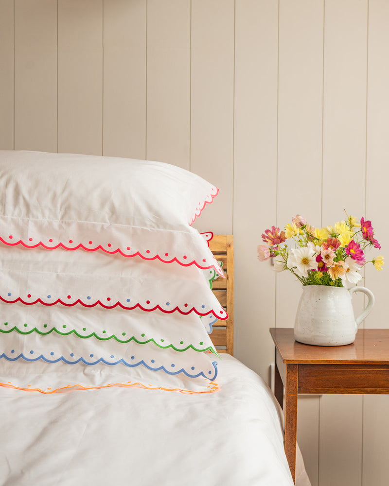 Red & Blue Scallop bordered set of 2 pillowcases