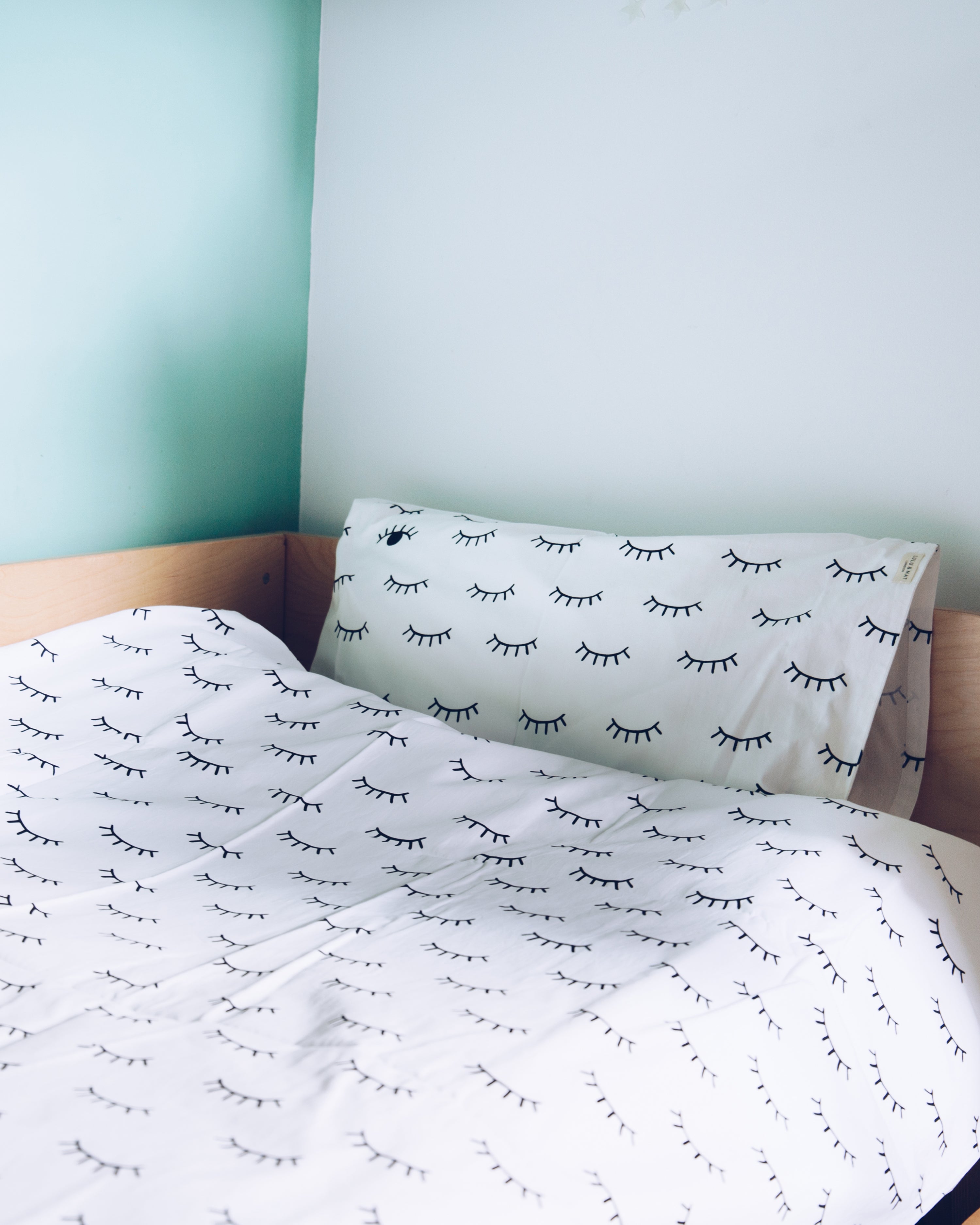 Sleepy wink cot bed duvet set