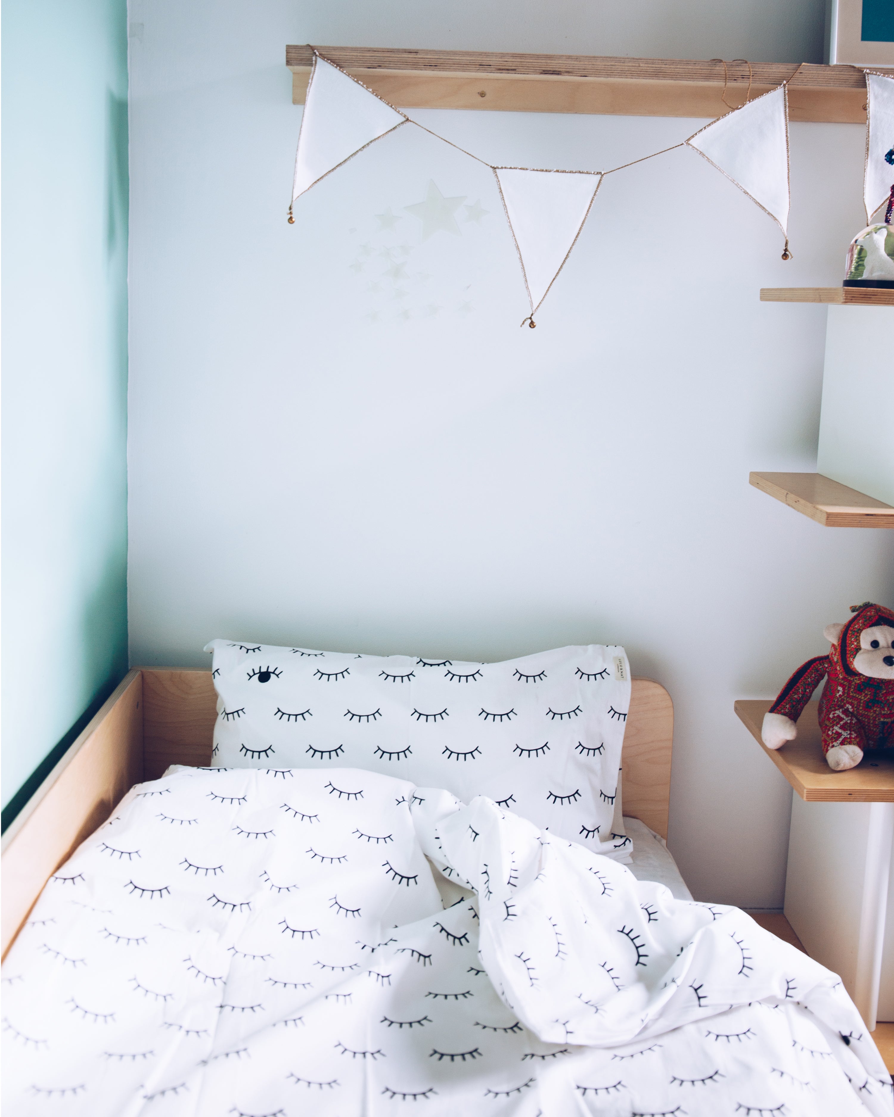 Sleepy wink cot bed duvet set