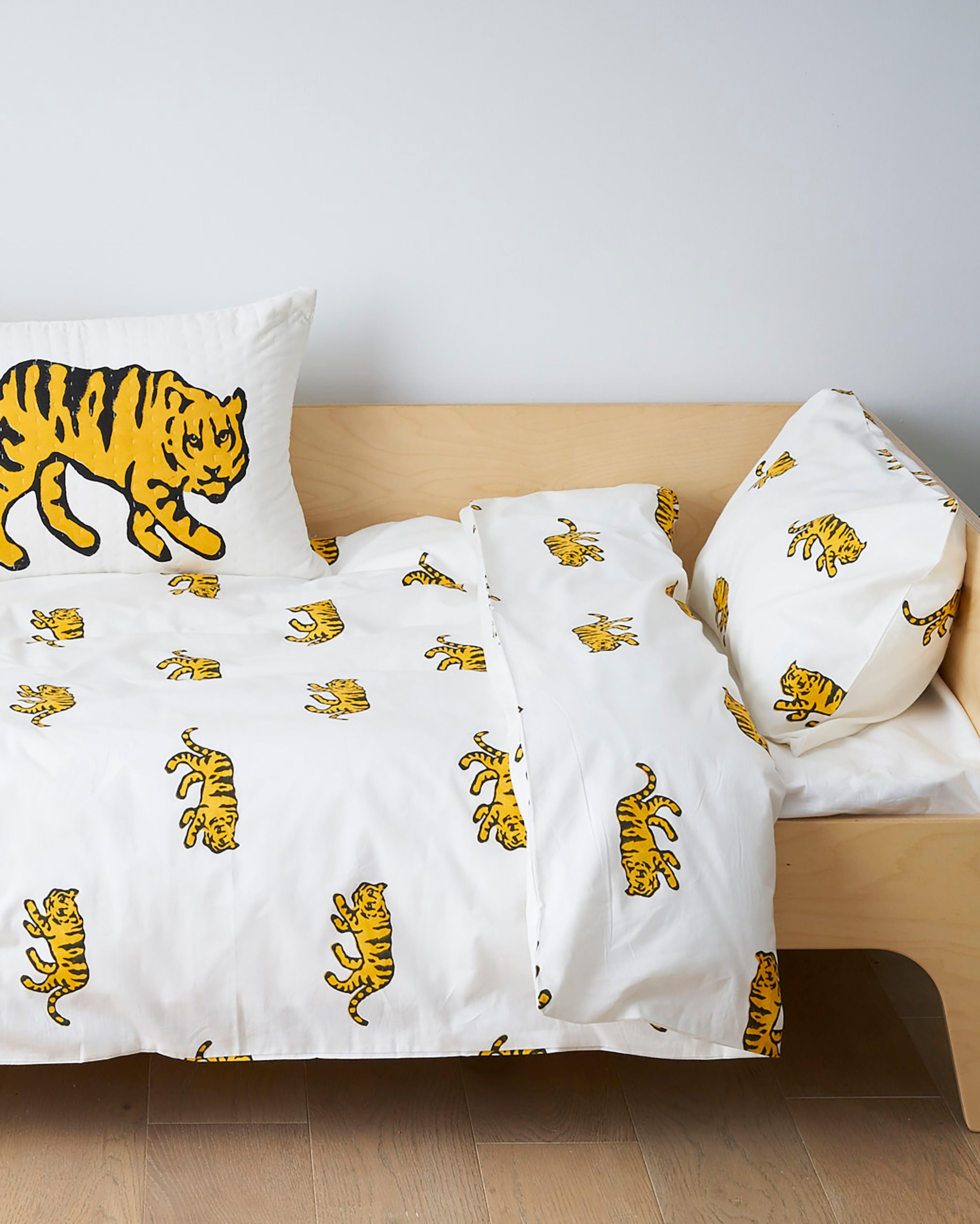 Tiger toddler cot bed duvet set