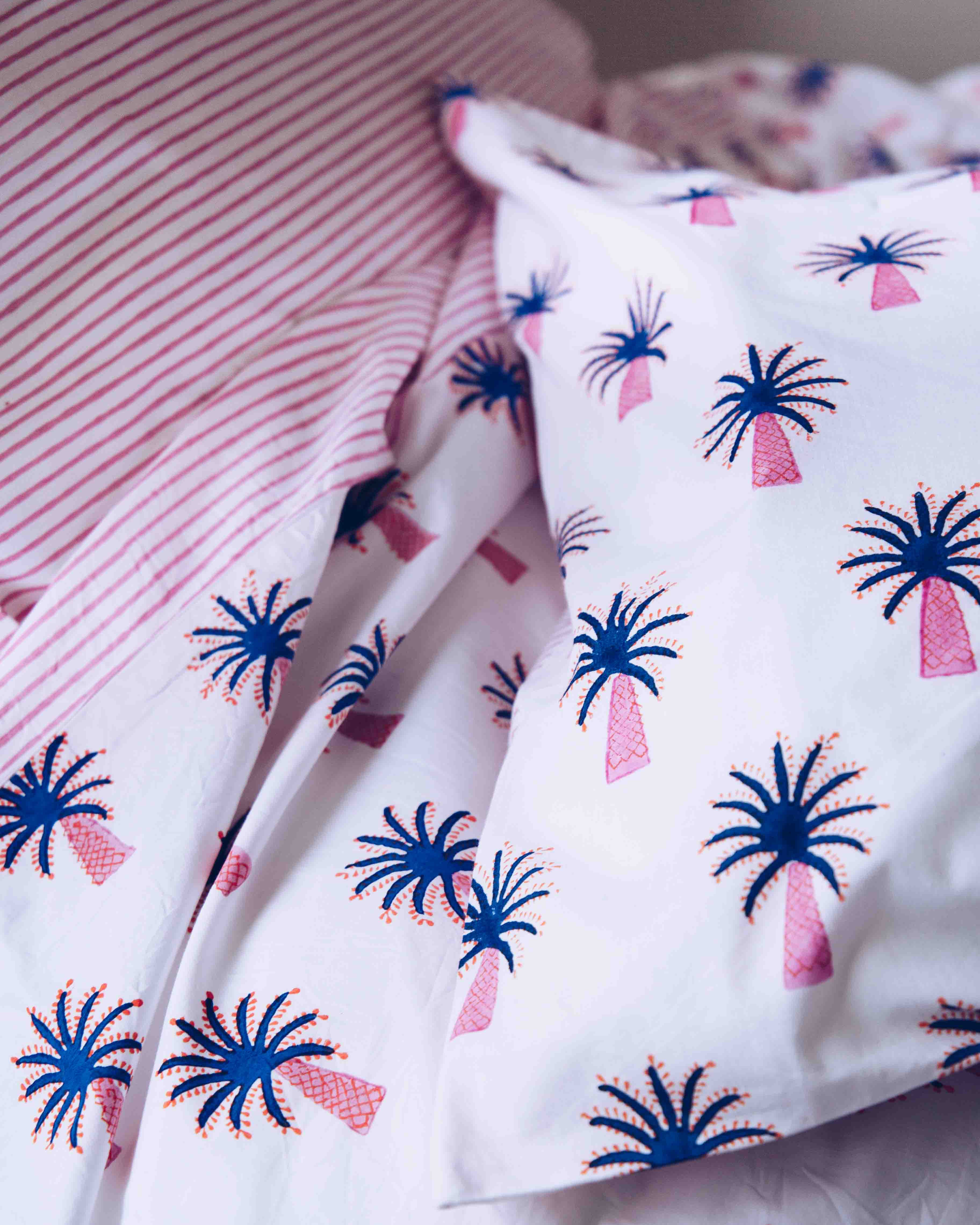 Pink palm single pillowcase