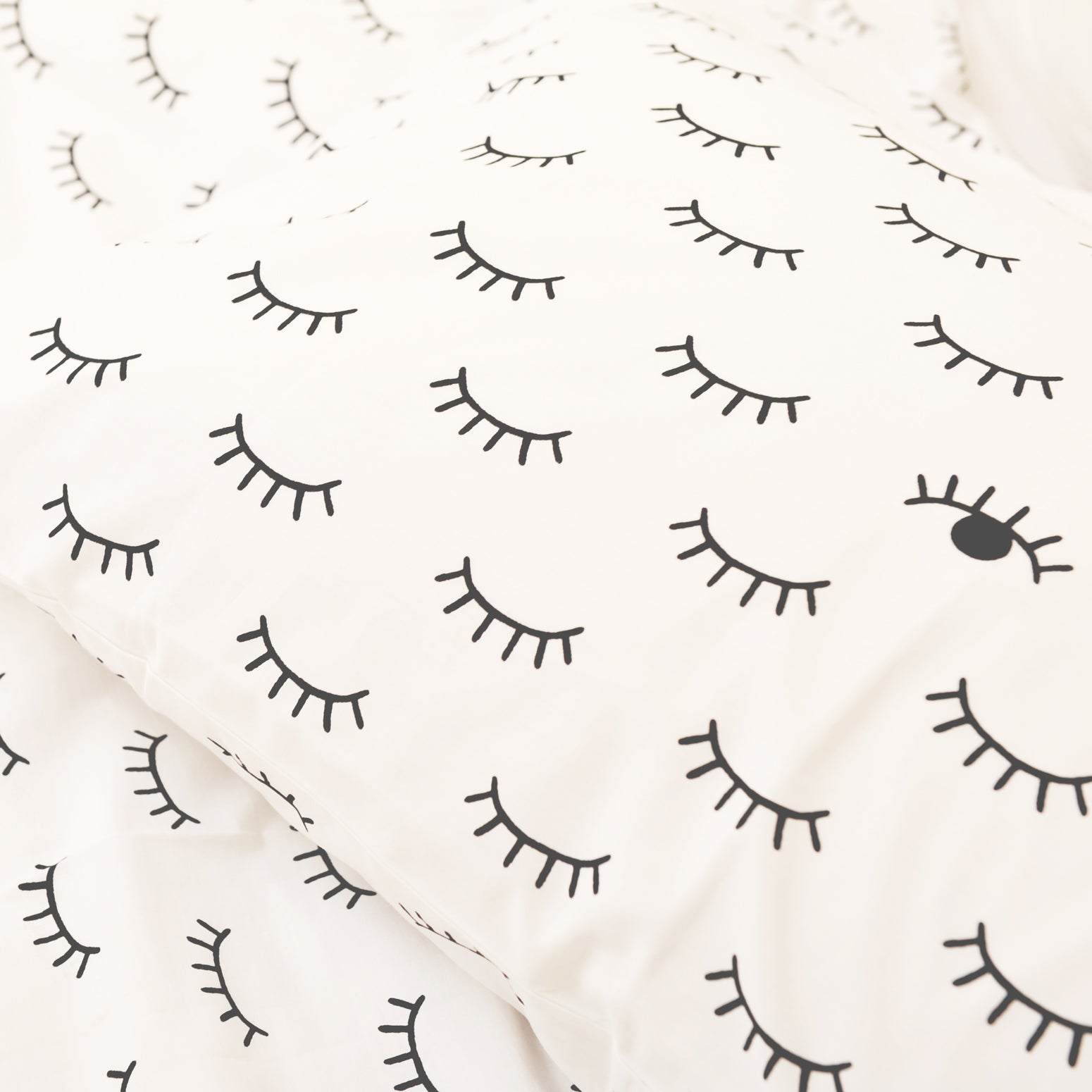 Sleepy wink bedding set