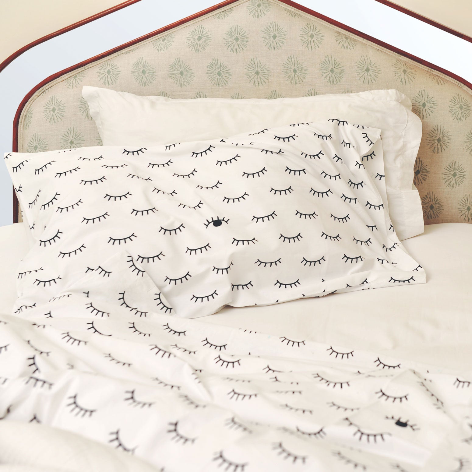 Sleepy wink bedding set