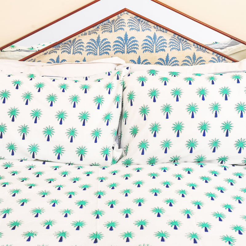 Turquoise palm tree bedding set